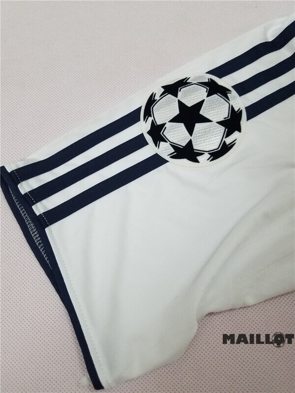 Foot Maillot Pas Cher Domicile Maillot Real Madrid Retro 2006 2007 Blanc