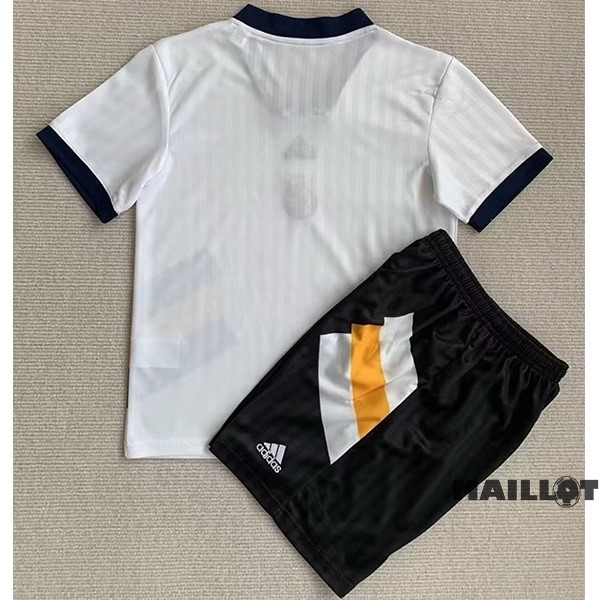 Foot Maillot Pas Cher Spécial Conjunto De Homme Real Madrid 2022 2023 Blanc