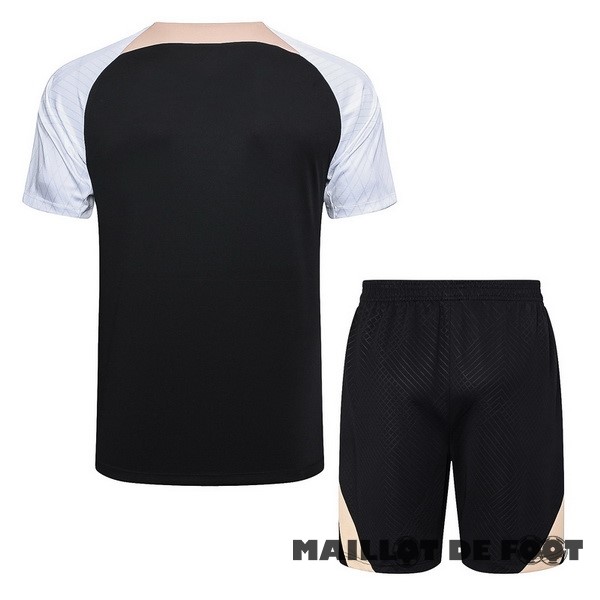 Foot Maillot Pas Cher Entrainement Ensemble Complet Chelsea 2023 2024 Noir Blanc Jaune
