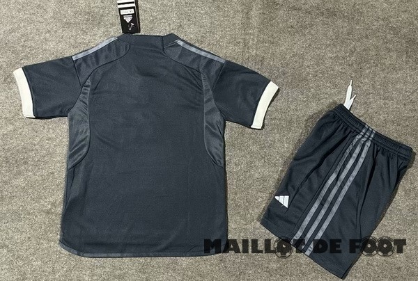Foot Maillot Pas Cher Third Conjunto De Enfant Juventus 2023 2024 Blanc Noir