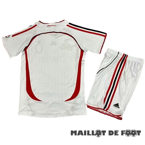 Foot Maillot Pas Cher Exterieur Conjunto De Enfant AC Milan Retro 2006 2007 Blanc