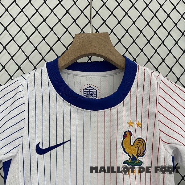 Foot Maillot Pas Cher Exterieur Conjunto De Enfant France 2024 Blanc
