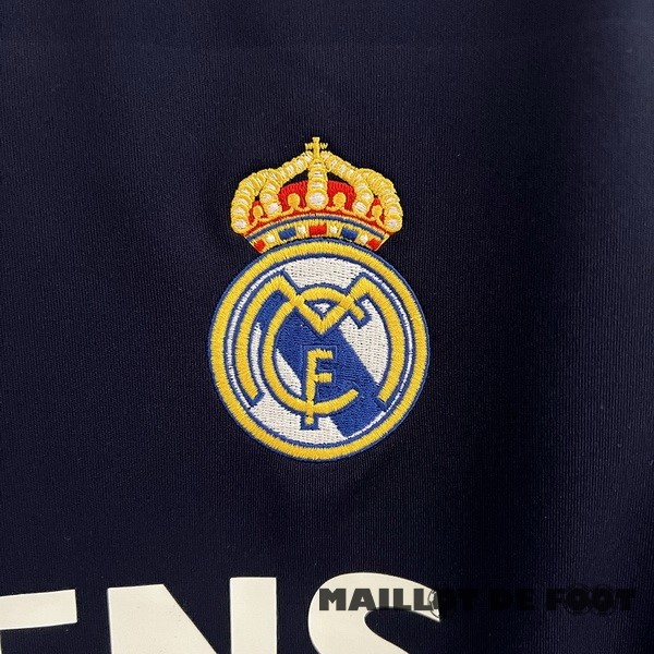 Foot Maillot Pas Cher Exterieur Maillot Real Madrid Retro 2004 2005 Bleu