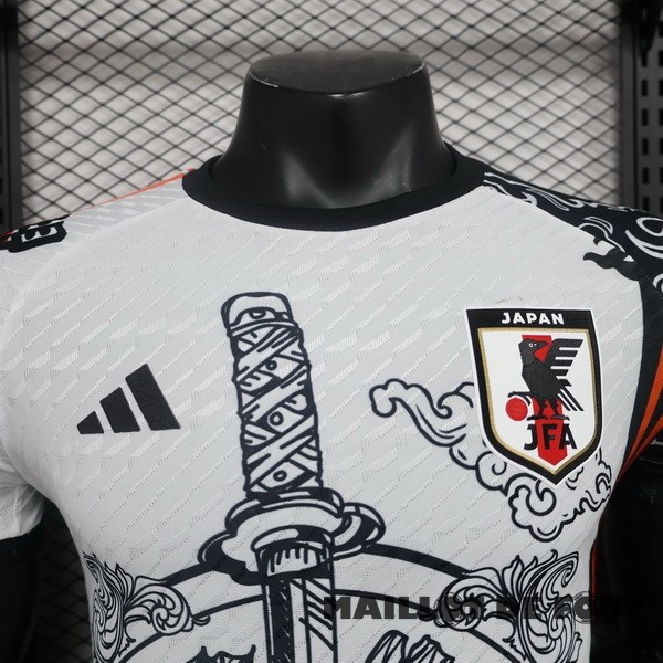 Foot Maillot Pas Cher Thailande Joueurs Spécial Maillot Japon 2024 Blanc Noir