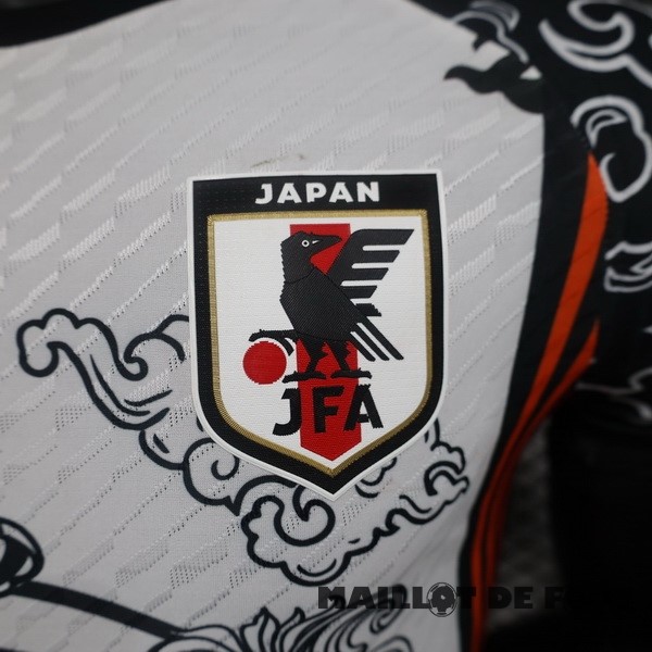 Foot Maillot Pas Cher Thailande Joueurs Spécial Maillot Japon 2024 Blanc Noir