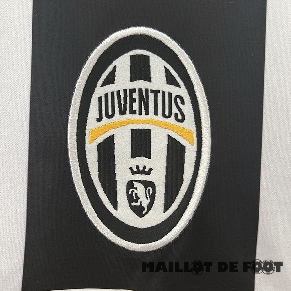 Foot Maillot Pas Cher Domicile Maillot Juventus Retro 2004 2005