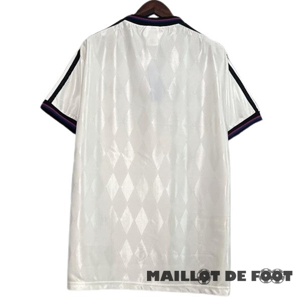 Foot Maillot Pas Cher Exterieur Maillot Bayern Múnich Retro 1996 1998