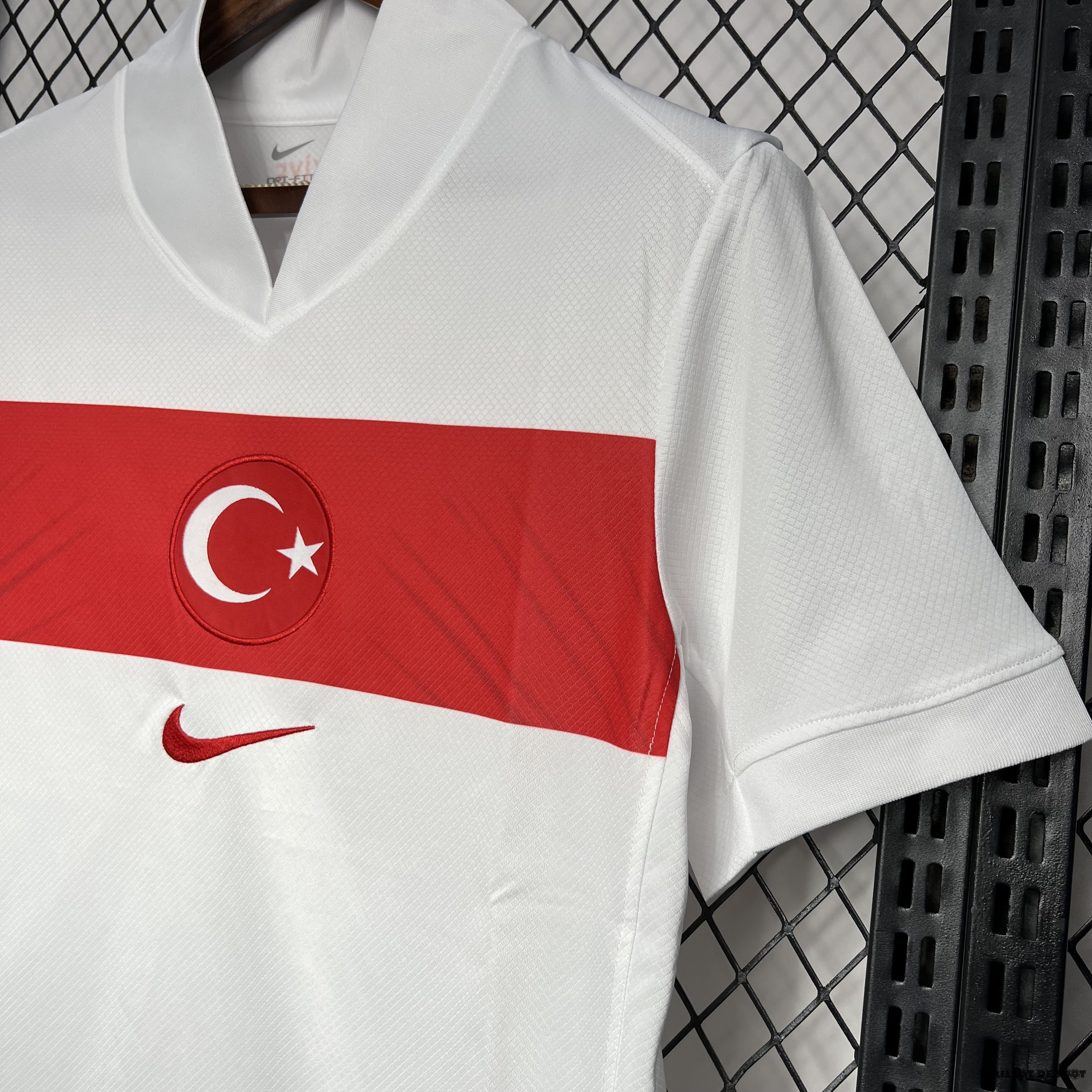 Foot Maillot Pas Cher Thailande Domicile Maillot Turquie 2024