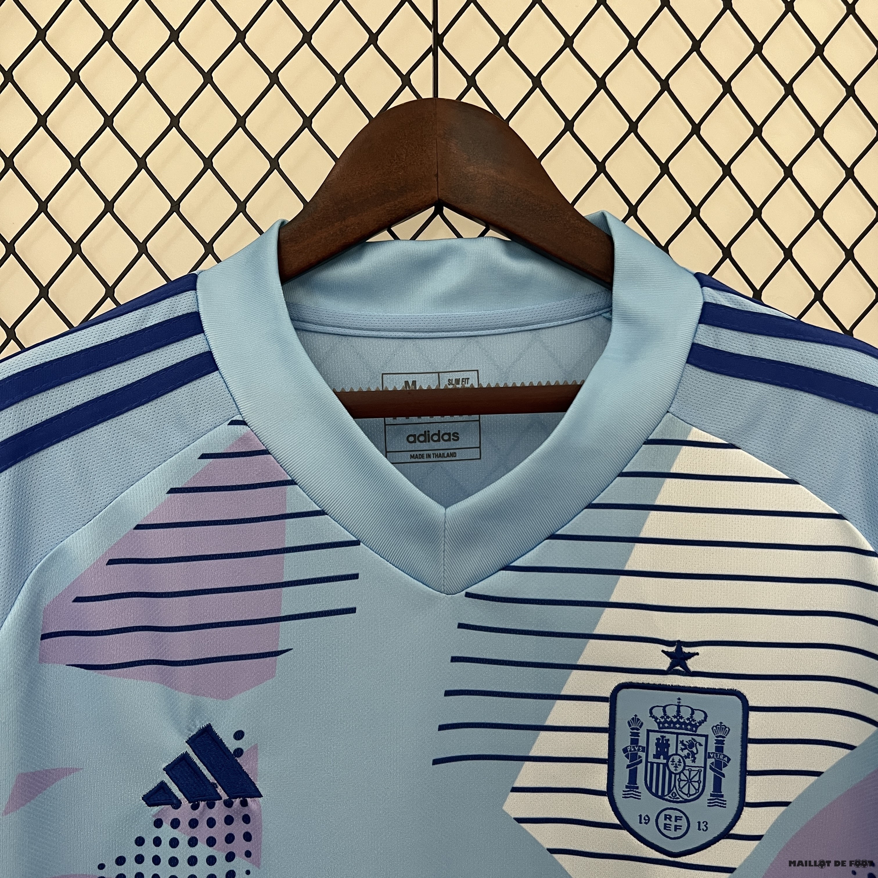 Foot Maillot Pas Cher Thailande Gardien Maillot Espagne 2024 Bleu