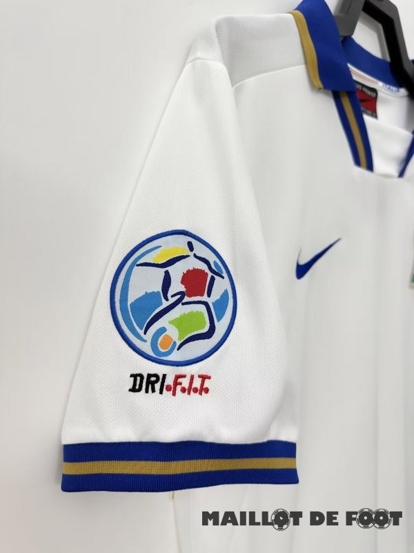 Foot Maillot Pas Cher Thailande Exterieur Maillot Italy Retro 1996